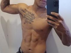 GhostPrince - male webcam at xLoveCam