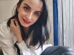 GlamLeila from xLoveCam