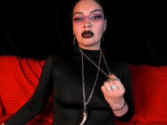 GretaMiss - female with black hair webcam at xLoveCam