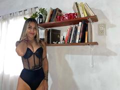 GuadaFeliz-hot from xLoveCam