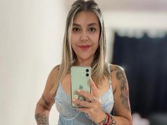 GuadaFeliz-hot - female webcam at xLoveCam