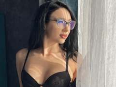 HaileyJollie - female with black hair webcam at LiveJasmin