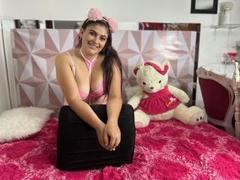 HannahBrittant - female with brown hair and  big tits webcam at xLoveCam