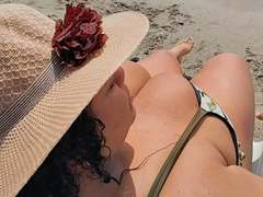 HarlyRouse - female with black hair and  big tits webcam at xLoveCam