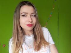 HeartHeidi - blond female webcam at xLoveCam