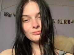 HeartQbreaker - female with black hair and  small tits webcam at xLoveCam