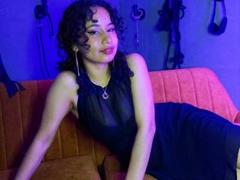 HeilyPeterson - female with black hair webcam at xLoveCam