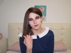 HelenSpellman - shemale with brown hair and  small tits webcam at LiveJasmin