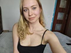 BrandyHelga-hot - blond female webcam at xLoveCam