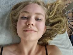 BrandyHelga-hot - blond female webcam at xLoveCam