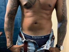 HornyRyan - male webcam at xLoveCam