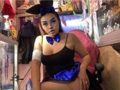 HotAndrea69 - female webcam at xLoveCam