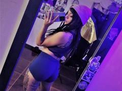 HotMelaSweet - female with black hair webcam at xLoveCam