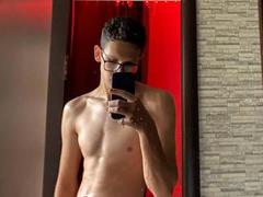 HottestManEver - male webcam at xLoveCam