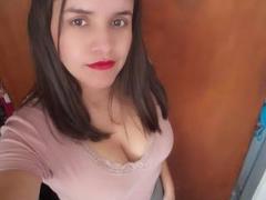 HottieLoveKinky - female webcam at xLoveCam