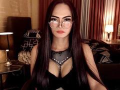 HugeCockJackie - shemale with black hair webcam at xLoveCam