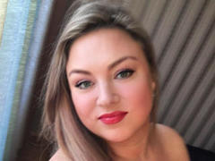 HugeTitsPamel - blond female with  big tits webcam at ImLive