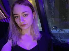 IamOcean - blond female webcam at xLoveCam