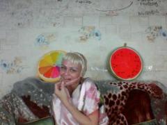 Icecandyshokolade - blond female webcam at xLoveCam