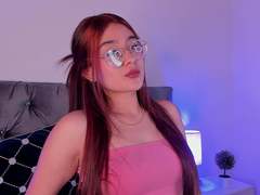 Immave - female with red hair and  small tits webcam at xLoveCam