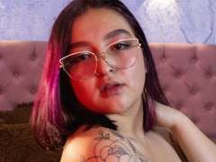 irisfoxyyy - female webcam at ImLive