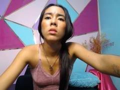 IrisSweet69 from xLoveCam