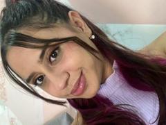 IsabelaPussett - female with brown hair webcam at xLoveCam