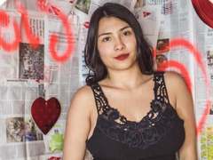 IsabellaPrincess - female webcam at xLoveCam