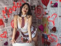 IsabellaPrincess - female webcam at xLoveCam