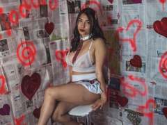 IsabellaPrincess - female webcam at xLoveCam