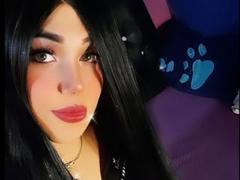 IsabellaVeli - shemale with black hair webcam at LiveJasmin