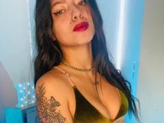 IsisViolett - female webcam at xLoveCam