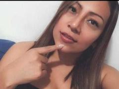 Issabella69x from xLoveCam