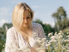 IvannaRich - female webcam at xLoveCam