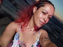 IvannisAkeers - female with red hair webcam at xLoveCam