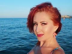 IvyFox - female with red hair webcam at xLoveCam