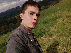 JackRouse - male webcam at xLoveCam