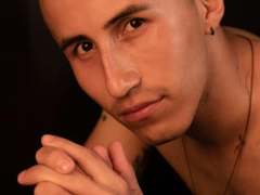 JackSonroy - male webcam at xLoveCam