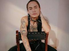 JakeStuar - male webcam at xLoveCam