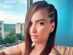 JaneWarren - female with brown hair webcam at xLoveCam