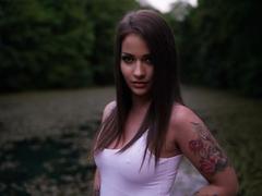 JaneWarren - female with brown hair webcam at xLoveCam