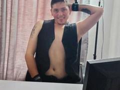 JasonFlow - male webcam at xLoveCam