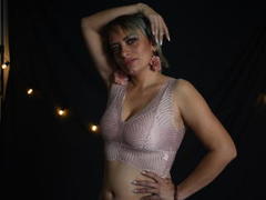 JeaniIneescott - blond female with  big tits webcam at ImLive