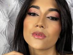 JennBehrens - female webcam at xLoveCam