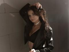 JenDreisi - female with black hair webcam at LiveJasmin