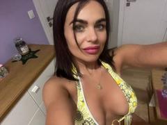 JennySugar-hot - female with brown hair webcam at xLoveCam