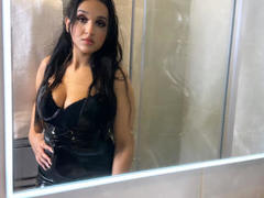 JesicaCoper - female with brown hair and  big tits webcam at LiveJasmin