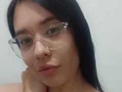 JessFit69 - female with black hair webcam at xLoveCam