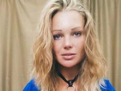 JessicaHi-hot - blond female webcam at xLoveCam