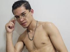 JhonMilt - male webcam at xLoveCam